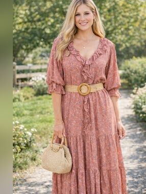 new 🆕 Floral Pink Ruffle Dress